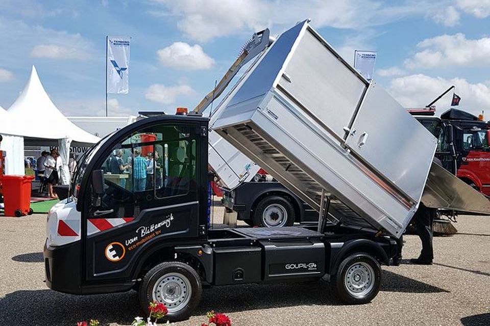 Goupil G4 elektrische bedrijfswagen met veegvuilopbouw voor PrioVerve, gemeente Roermond